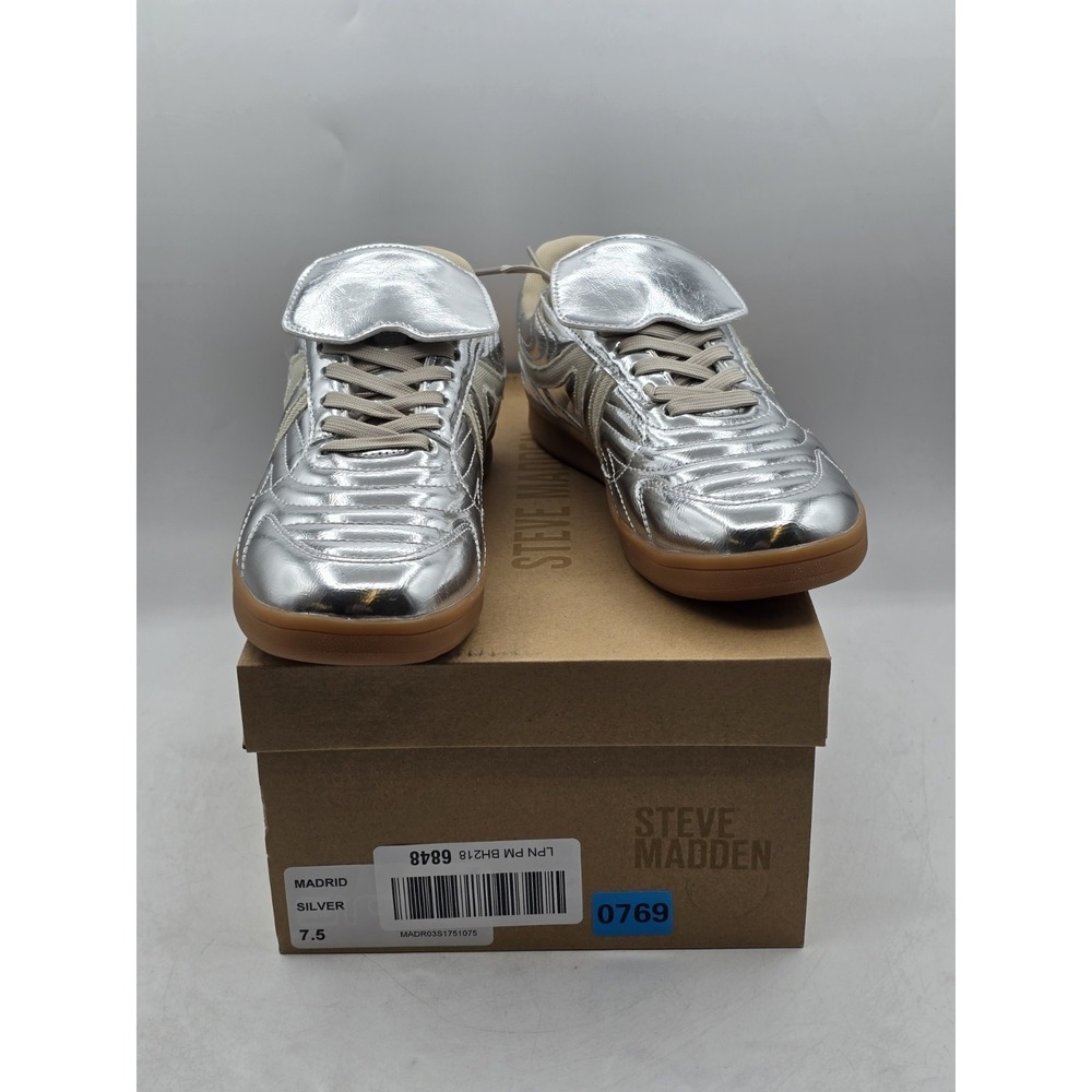 NIB Women's Steve Madden Madrid Sneakers - Silver - Size 7.5